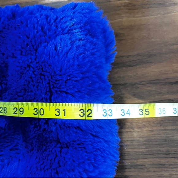 Noize Faux Fur Sapphire Coat size XS - Picture 16 of 16